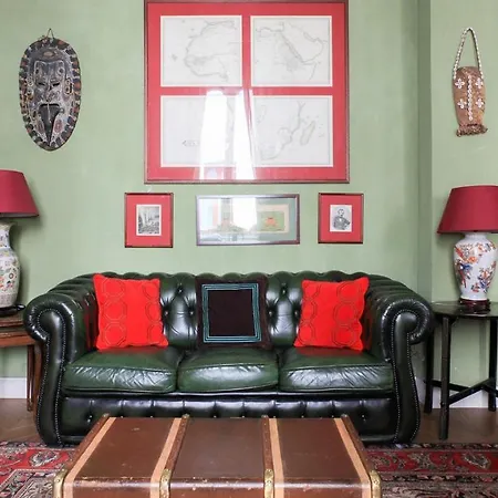 Apartment Plum Guide - Tarragon Garden Milan